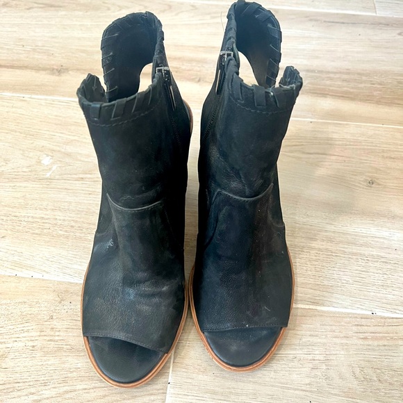 Vince Camuto Peep Toe Booties - Picture 4 of 4